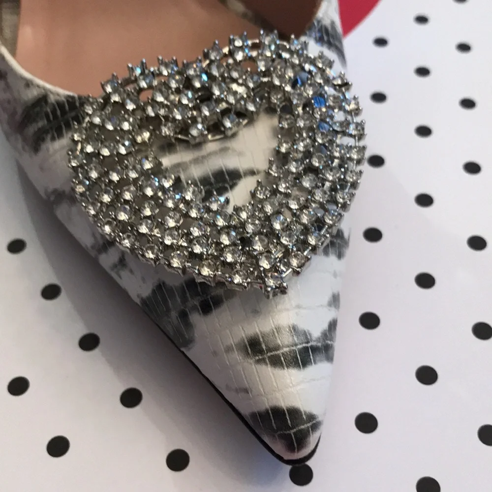 Beautiful Rhinestone Shoe Clip Jewelry. NWOT - Picture 2 of 10